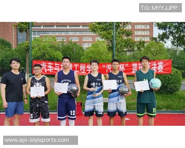 长沙理工大学足球队奋勇拼搏展现青春风采助力校园文化建设与体育精神传播