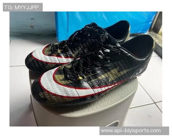 选择最美足球鞋的指南让你在球场上闪耀夺目